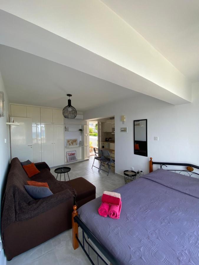 Cozy By The Sea Apartment Coral Bay